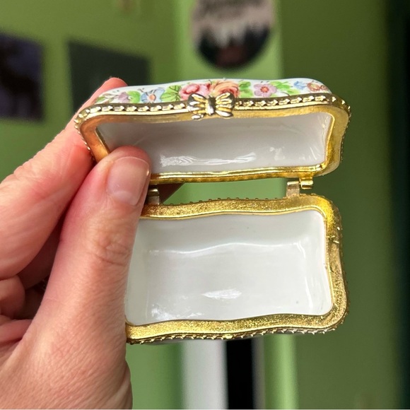 VTG Porcelain Floral Faith Based Mini Trinket Box Bible Verse Collectible Accent - Picture 6 of 11